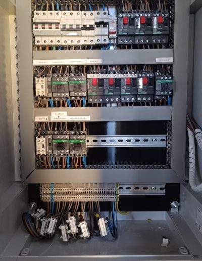 cuadro eléctrico instalado por electricista